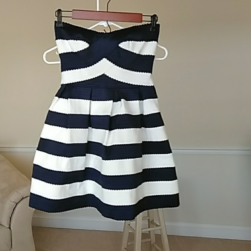 Trendy navy blue and white summer dress